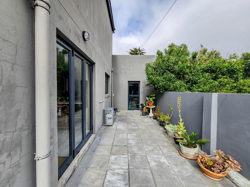 2 Bedroom Property for Sale in Salt River Western Cape